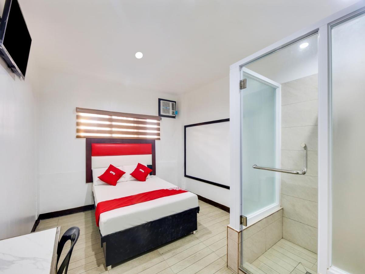 Oyo 895 Golden Majestic Pension Inn Μανίλα Εξωτερικό φωτογραφία